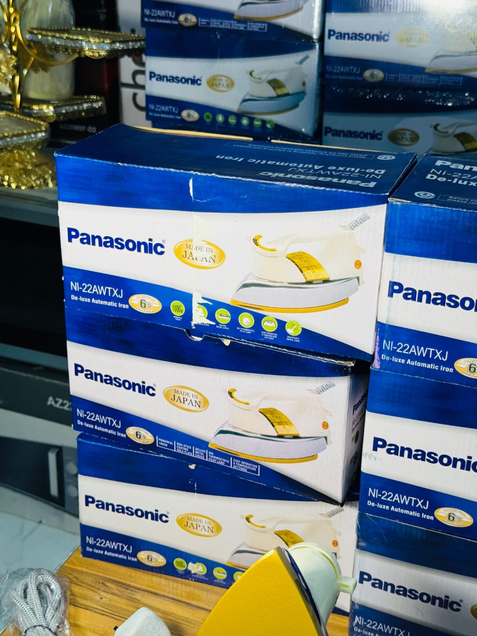 Panasonic Dry Iron 1000W – Smooth, Powerful & Built to Last 💪